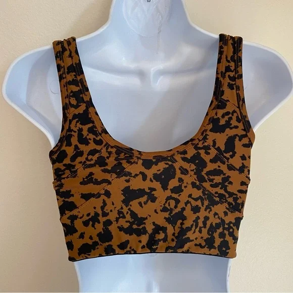Varley Let's Move Kellam Bra
- Bronze Cheetah. SIZE. SMALL - Picture 5 of 16